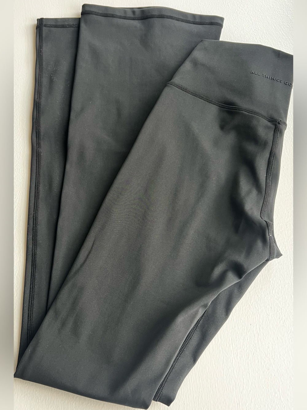 All Things Golden Black High Waisted Flare Leggings Pants Size Small
